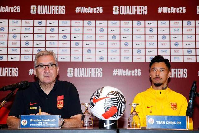 瓜帅谈滕哈赫：他会更强大回归 成绩差我也会下课