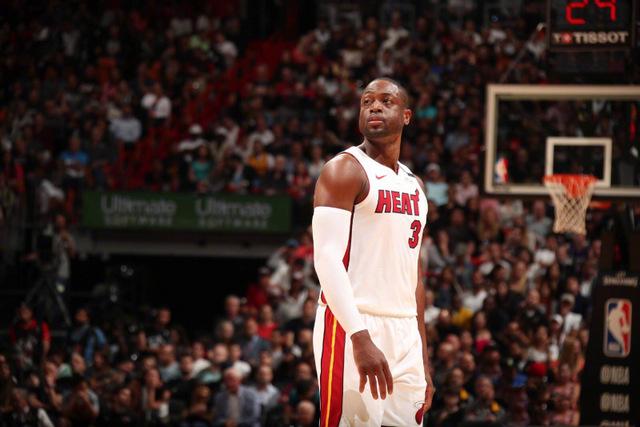 约基奇21+19+15掘金送奇才9连败 黄蜂力克爵士