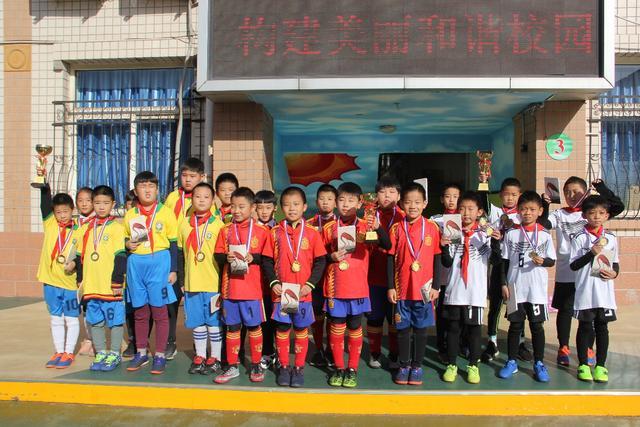 首钢全员通过体测 朱彦西和田宇翔因伤未参加